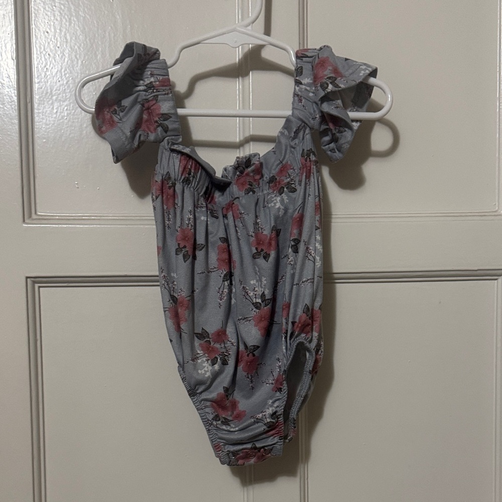 Girls' Floral Ruffle One-Piece Swimsuit - Gray with Pink Flowers